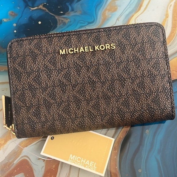 Brand New Michael Kors Brown Acorn Small Zip Around Card Case Holder Compact - Picture 14 of 15